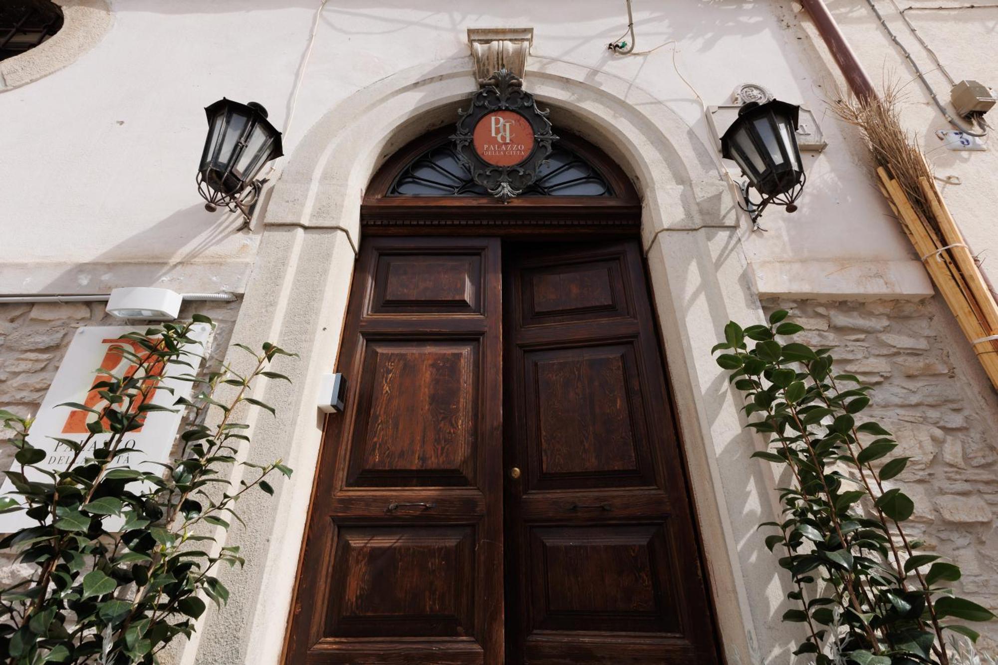 Palazzo Della Citta 3*